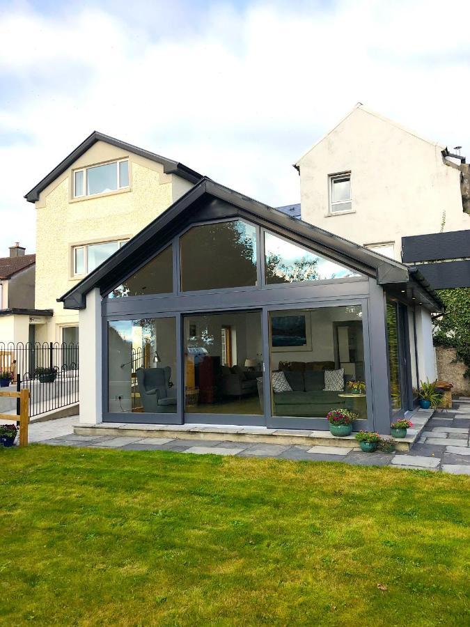 Bed and Breakfast Dingle Garden Townhouse Екстер'єр фото A modern conservatory